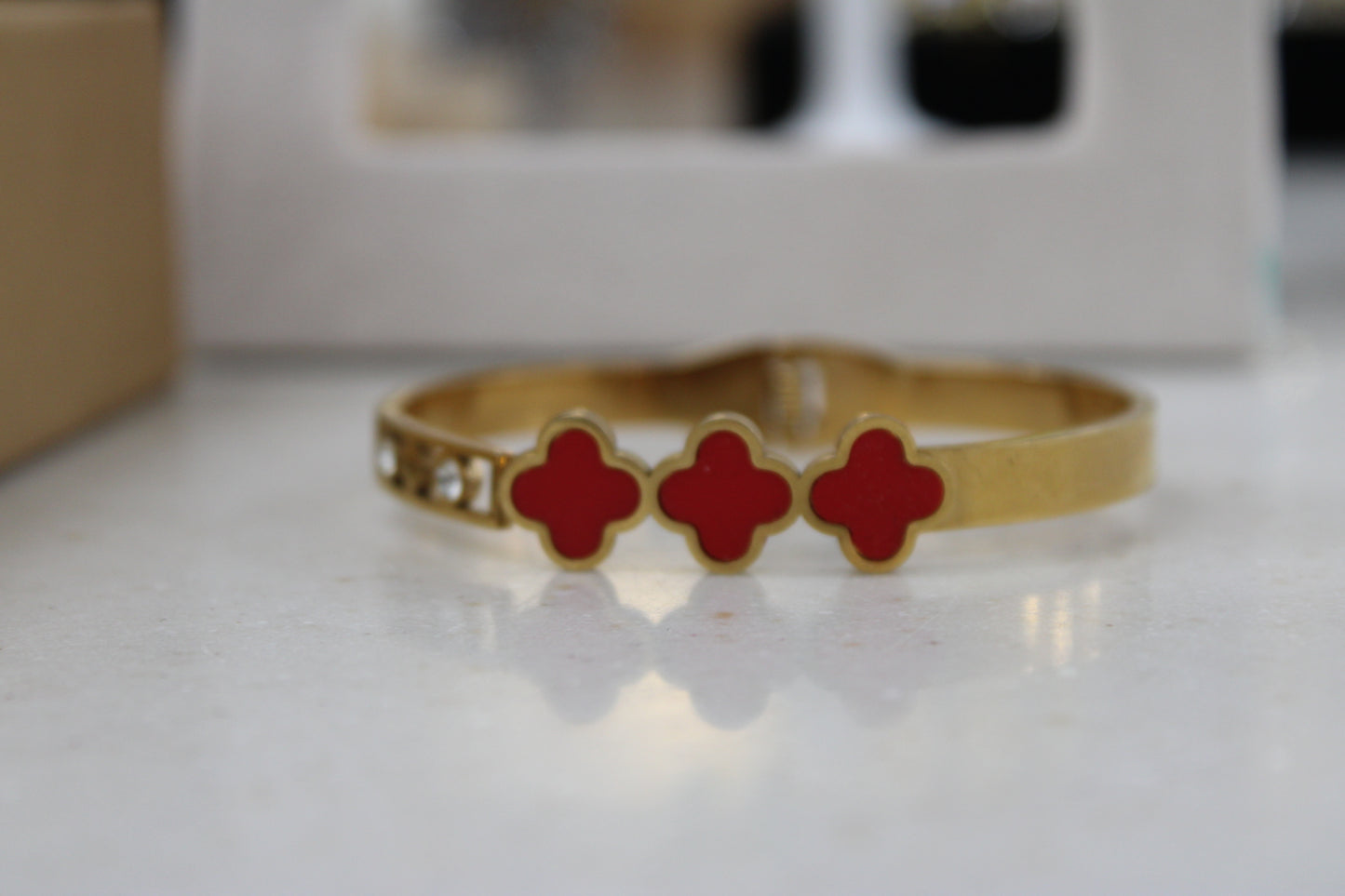 3 Clover Bangle Gold