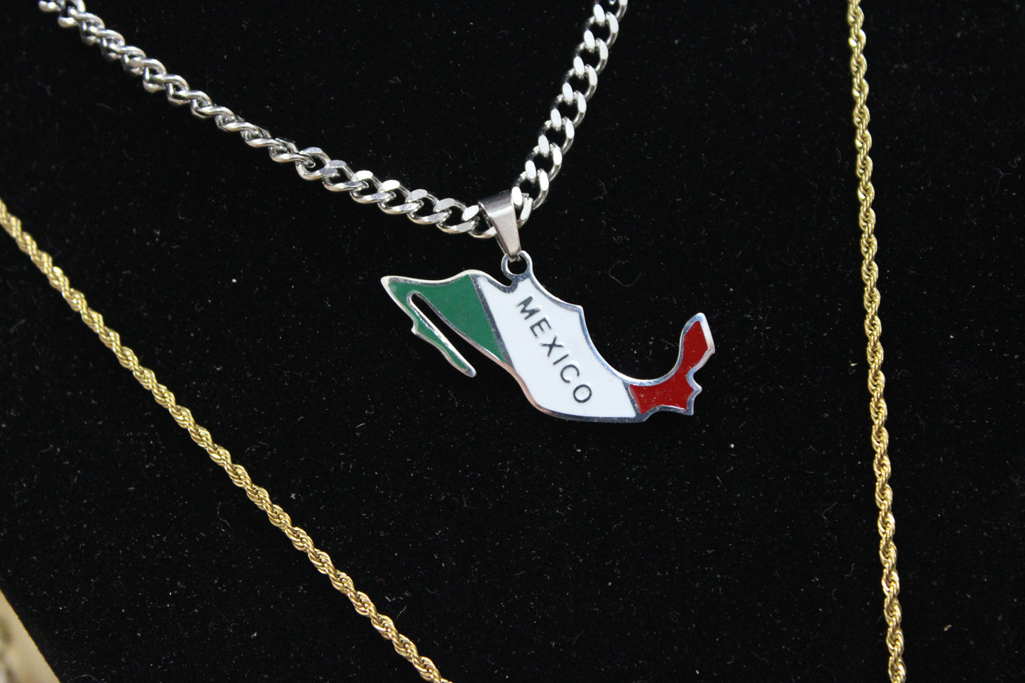 Mexico Shaped Flag Chain