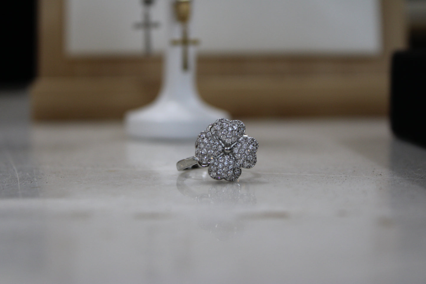 Sparkle Four Leaf Clover Spiny Ring Adjustable