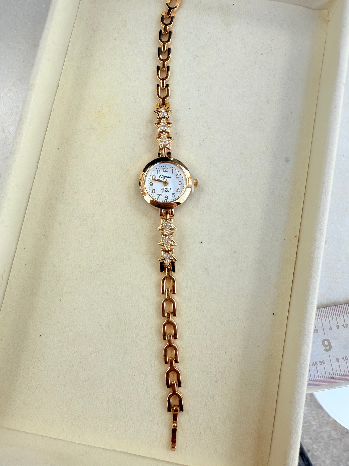 Woman's Star Band Vintage Watch