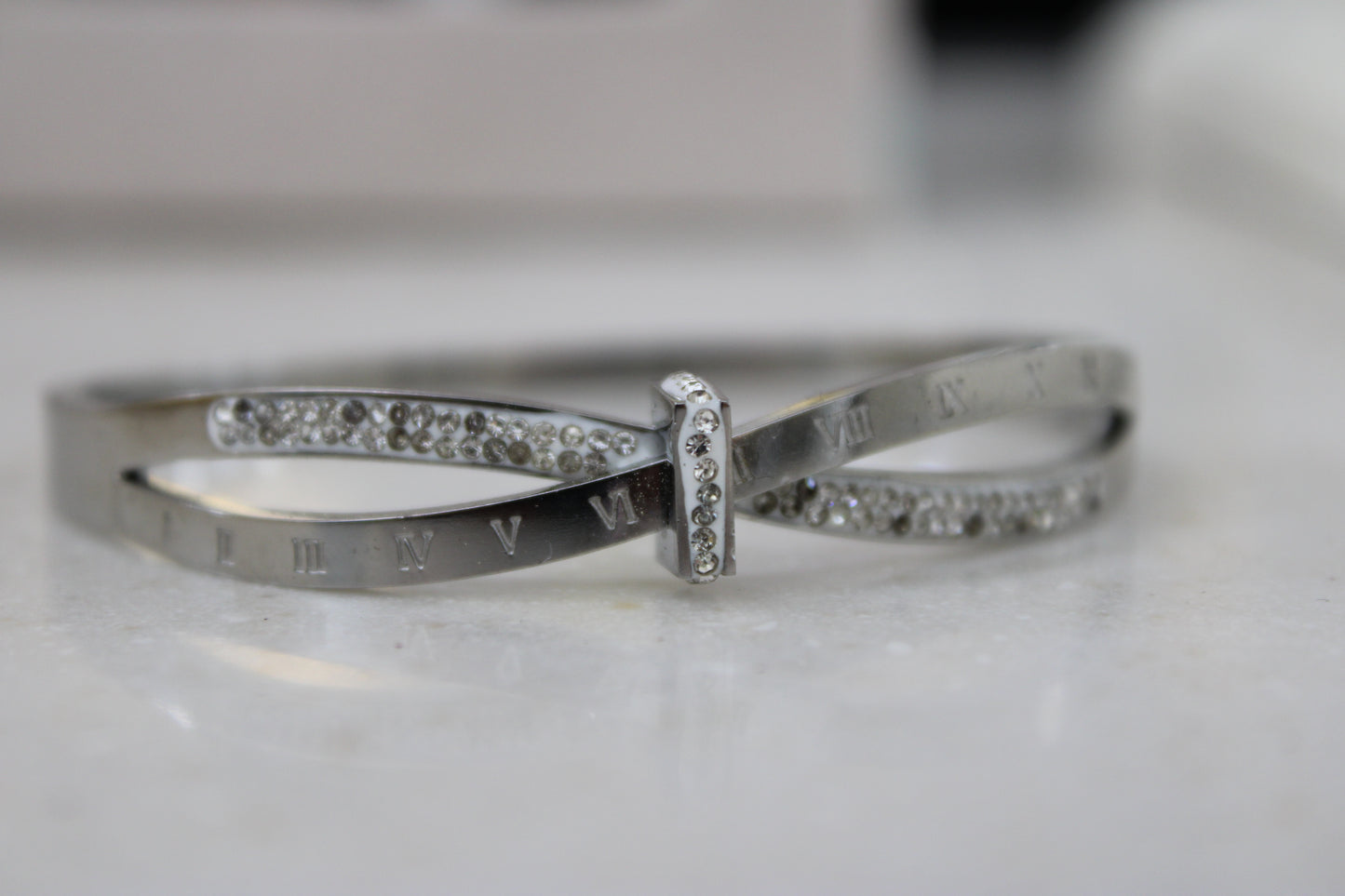 Infinitely tied Bangle Silver