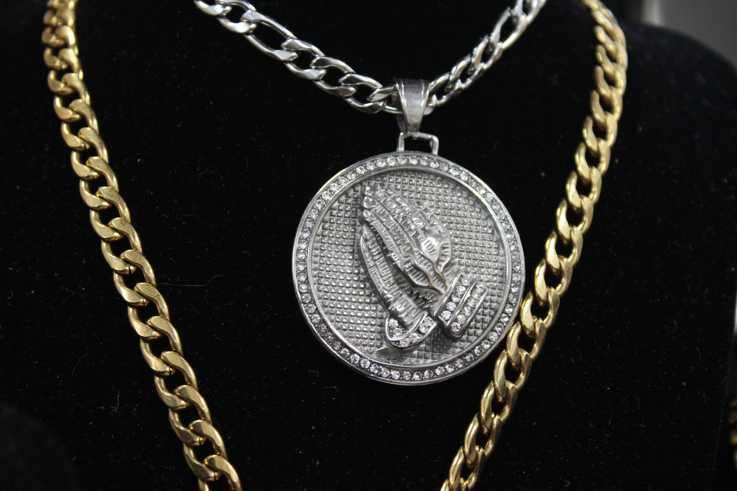 Praying Hands Chain