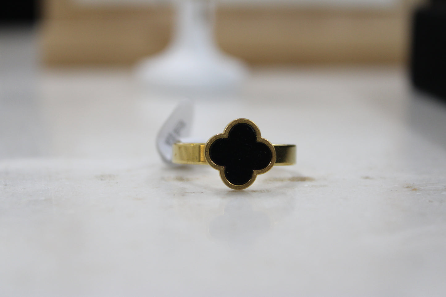 Clover Ring